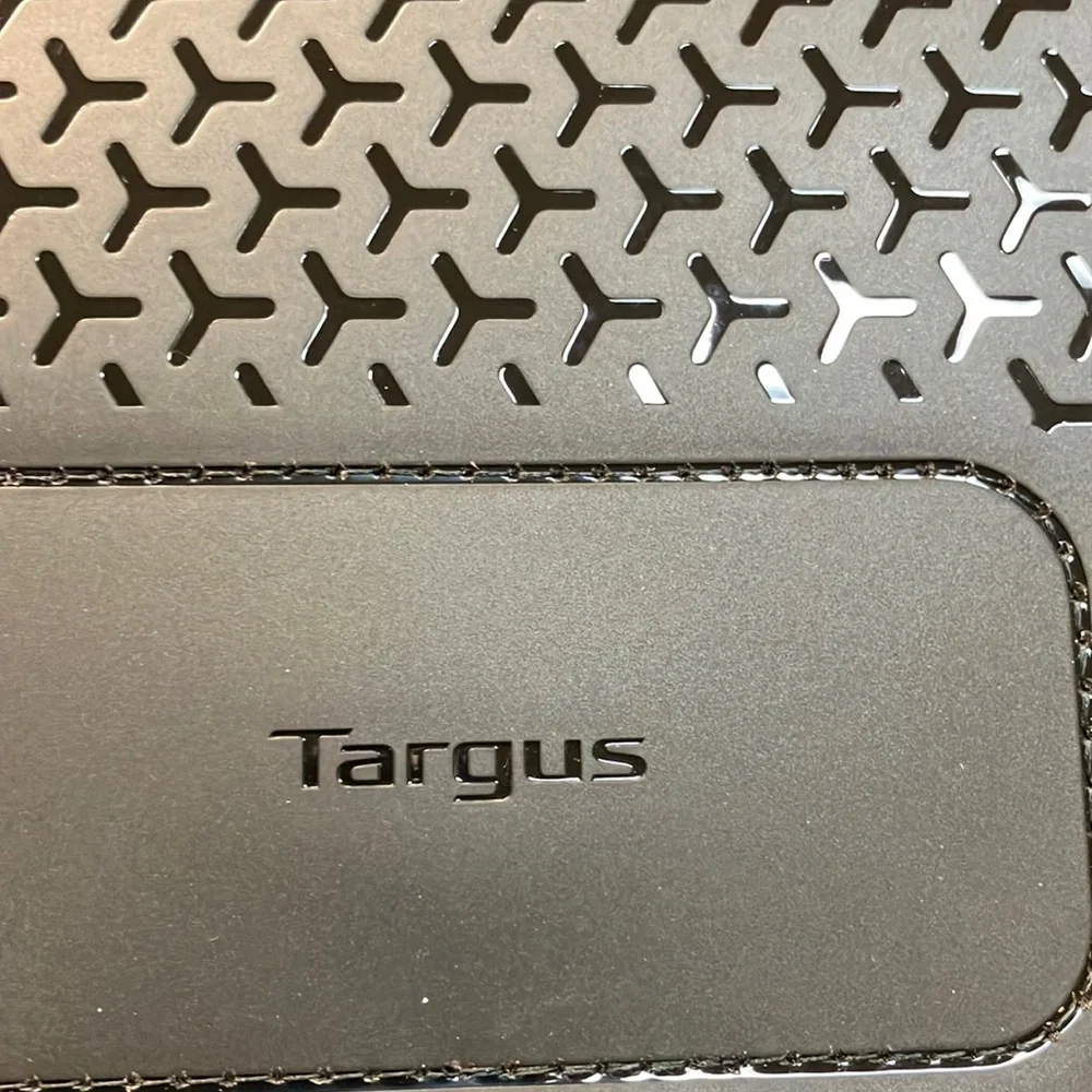 Targus Purple Tablet Cover Minimalist Design-i pad 10th generation
